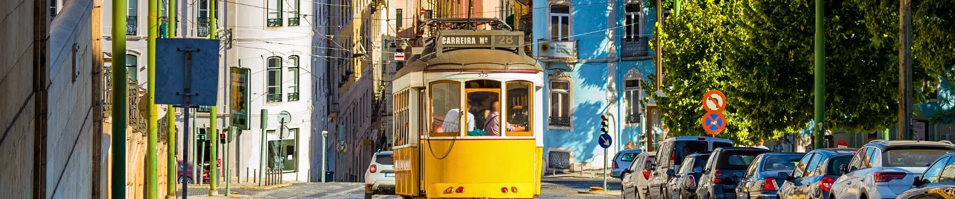 immagine viaggio di gruppo portogallo a lisbona e sintra